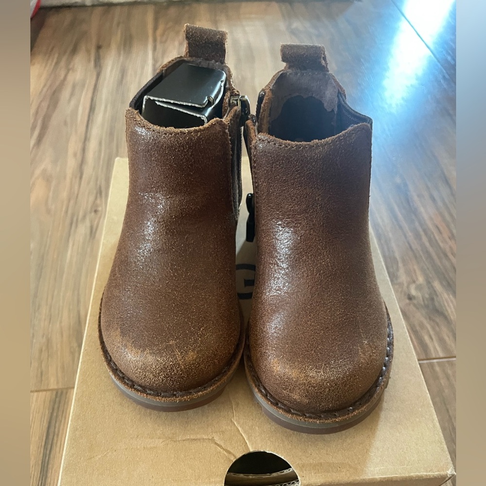 UGG Callum toddler boys boots with side zip closure